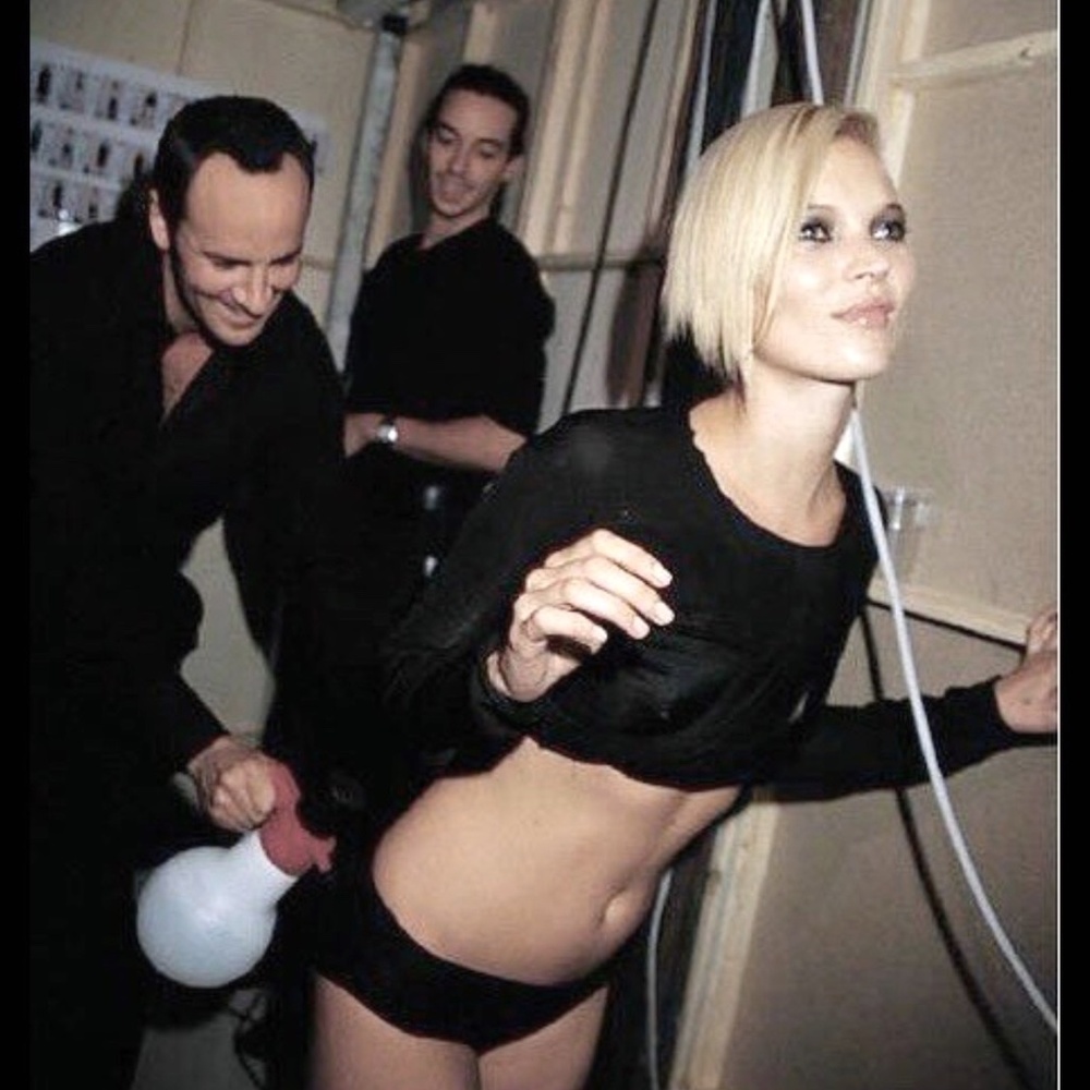 Gucci Tom Ford For Gucci 2001 Iconic Black Long Sleeve T-Shirt  Size 40.  Authen